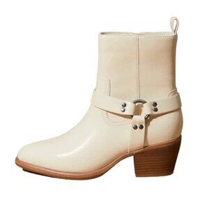 Altar’d State Dawn Buckle Boot in‎ Bone - Size 8